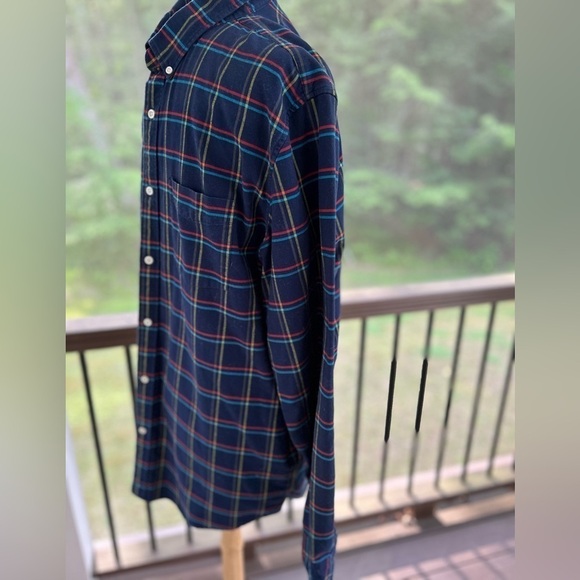 Gap Untucked Fit Navy Size XLT Shirt Long Sleeve Stretch Plaid Button Up - Picture 4 of 8